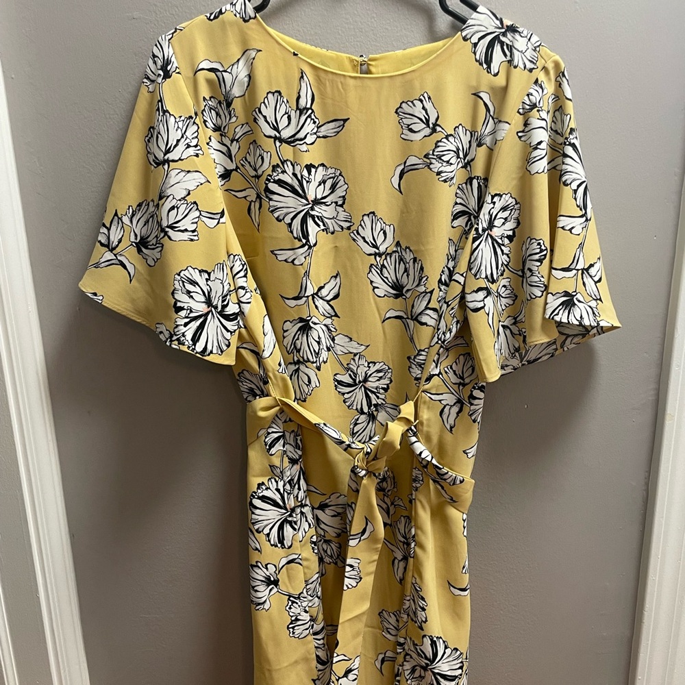 Yellow butterfly sleeve dress